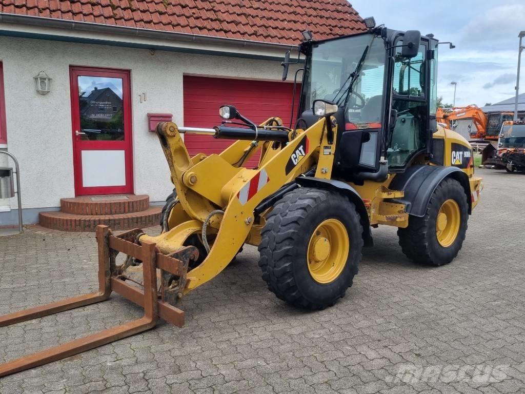 CAT 908 H 2 Kolesové nakladače