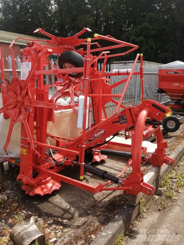 Kuhn GF7803 Obracače a zhrabovače sena