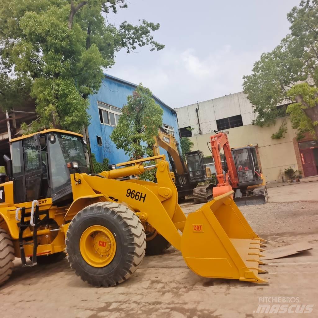 CAT 966 H Kolesové nakladače