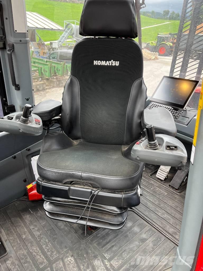 Komatsu 855 Lesné traktory