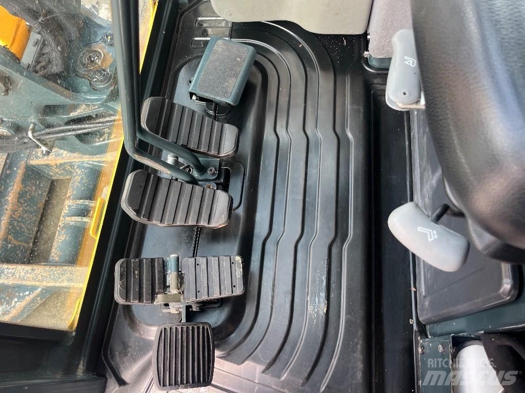 Hyundai R30 Z-9AK Mini rýpadlá < 7t
