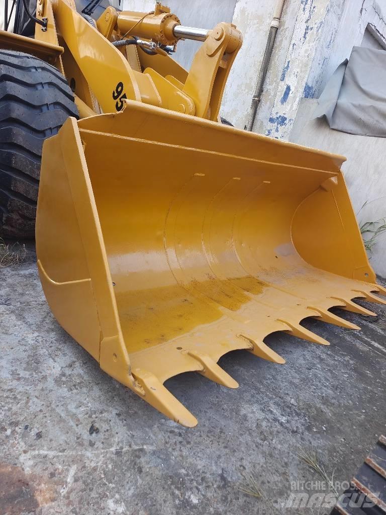 CAT 950 G Kolesové nakladače