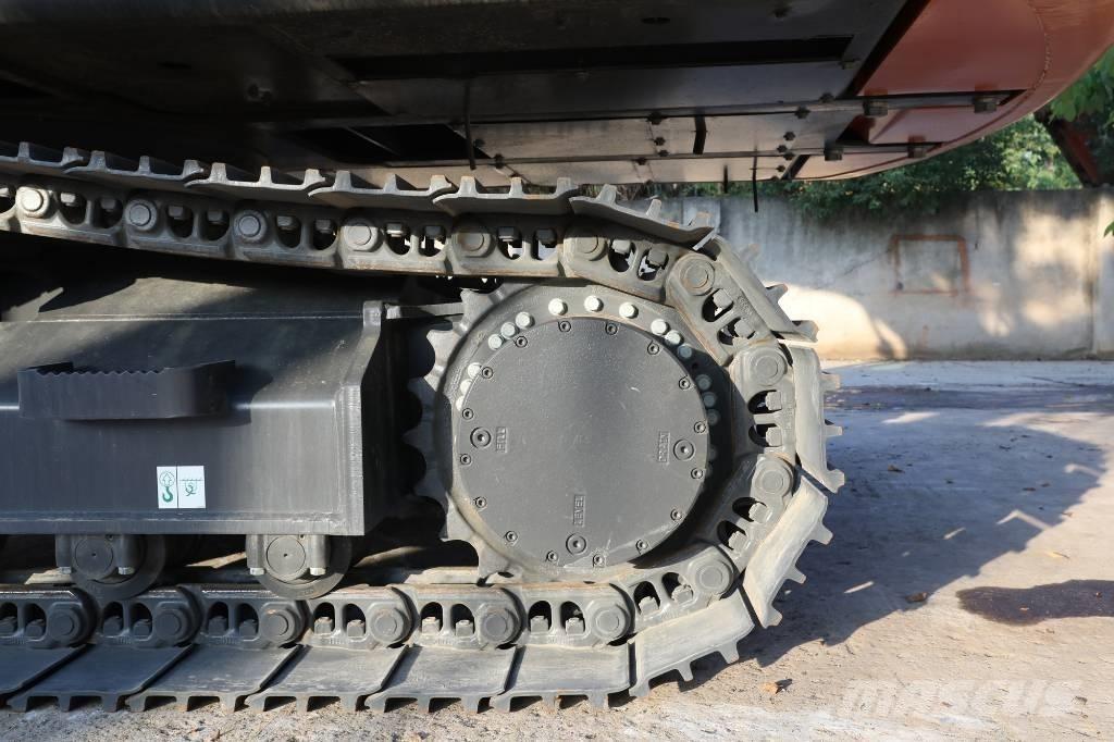 Develon DX 205 Midi rýpadlá 7 t - 12 t
