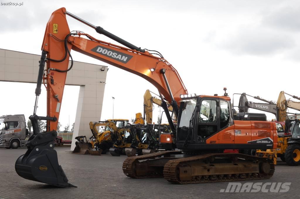 Doosan DX 255 LC-7 Pásové rýpadlá