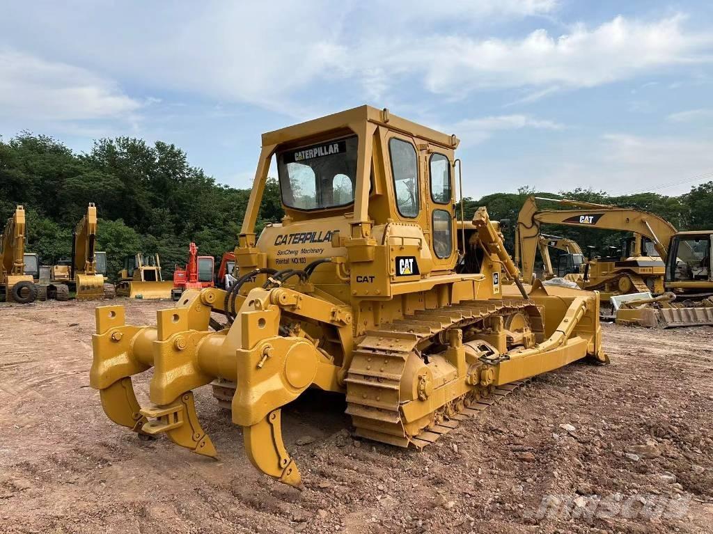 CAT D7G Pásové dozéry