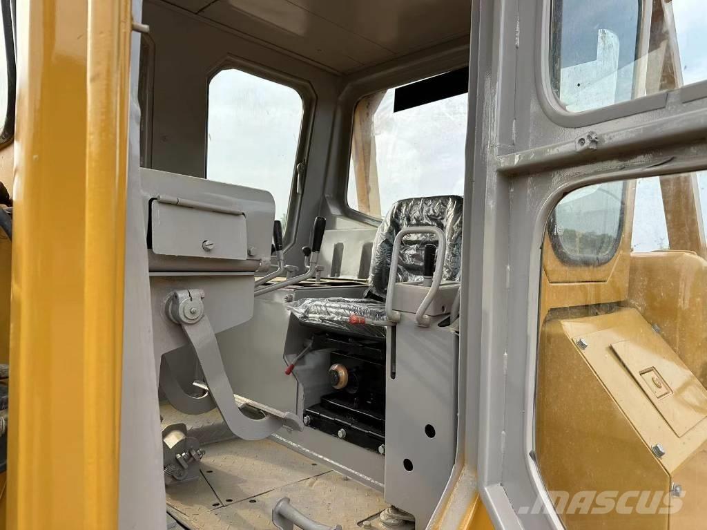 CAT D7G Pásové dozéry