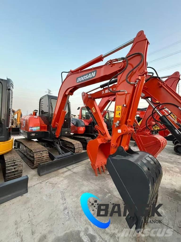 Kubota DH60-7-201 Pásové rýpadlá