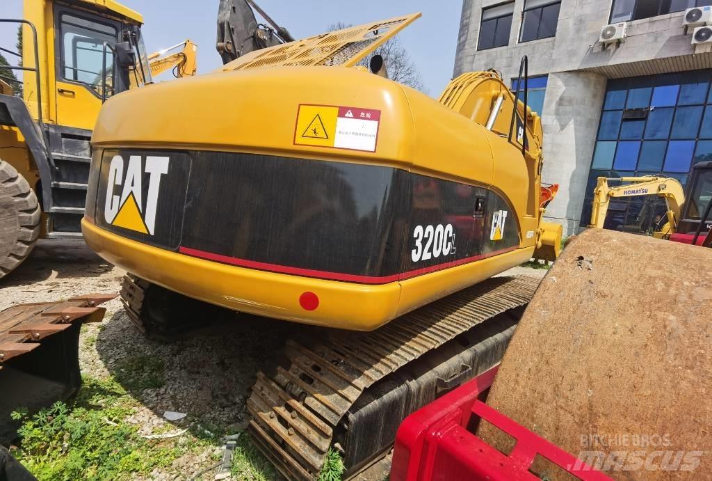 CAT 320 C L Pásové rýpadlá