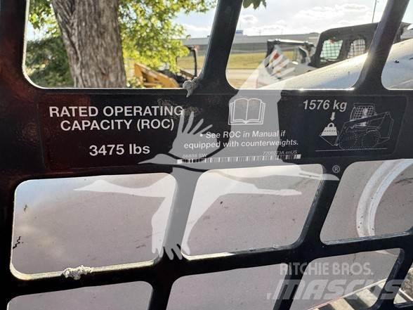 Bobcat T770 Šmykom riadené nakladače