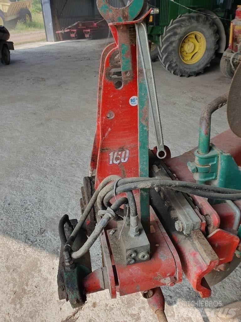 Kverneland E160 Dvojstranné pluhy