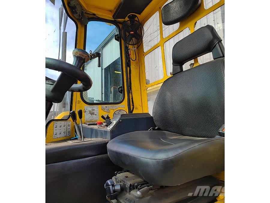 Combilift C4000 4 cestné vysokozdvižné vozíky