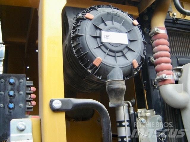 CAT 320 E Pásové rýpadlá