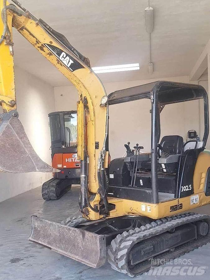 CAT 302.5 Mini rýpadlá < 7t