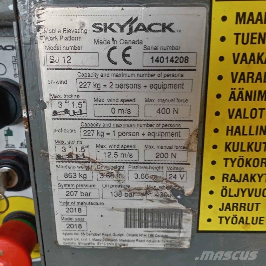 SkyJack SJ 12 Vertikálne stĺpové výťahy