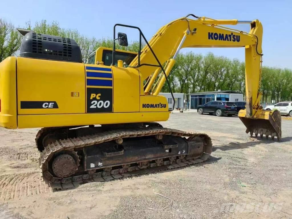 Komatsu PC 200-8N1 Pásové rýpadlá