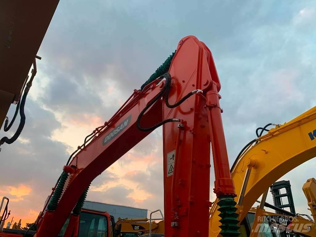 Doosan DX 225 LC Pásové rýpadlá