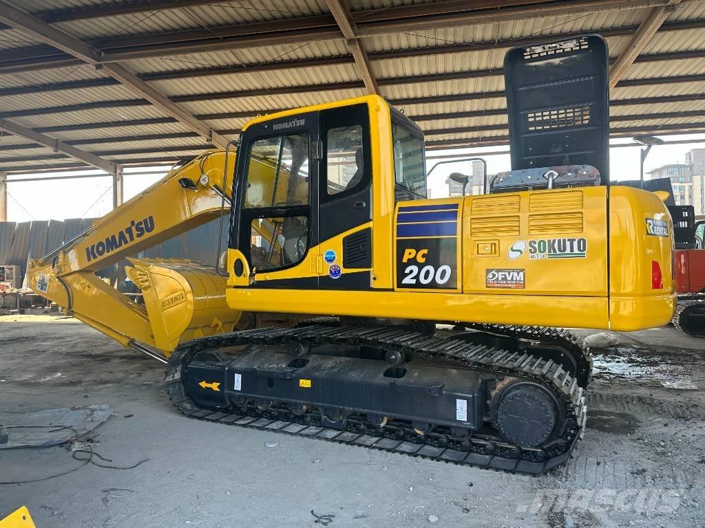 Komatsu PC 200-8 Midi rýpadlá 7 t - 12 t