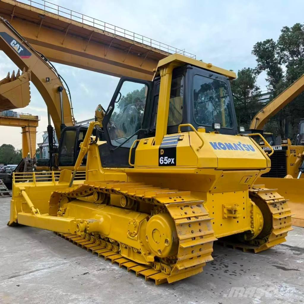 Komatsu D 65 PX-12E Pásové dozéry