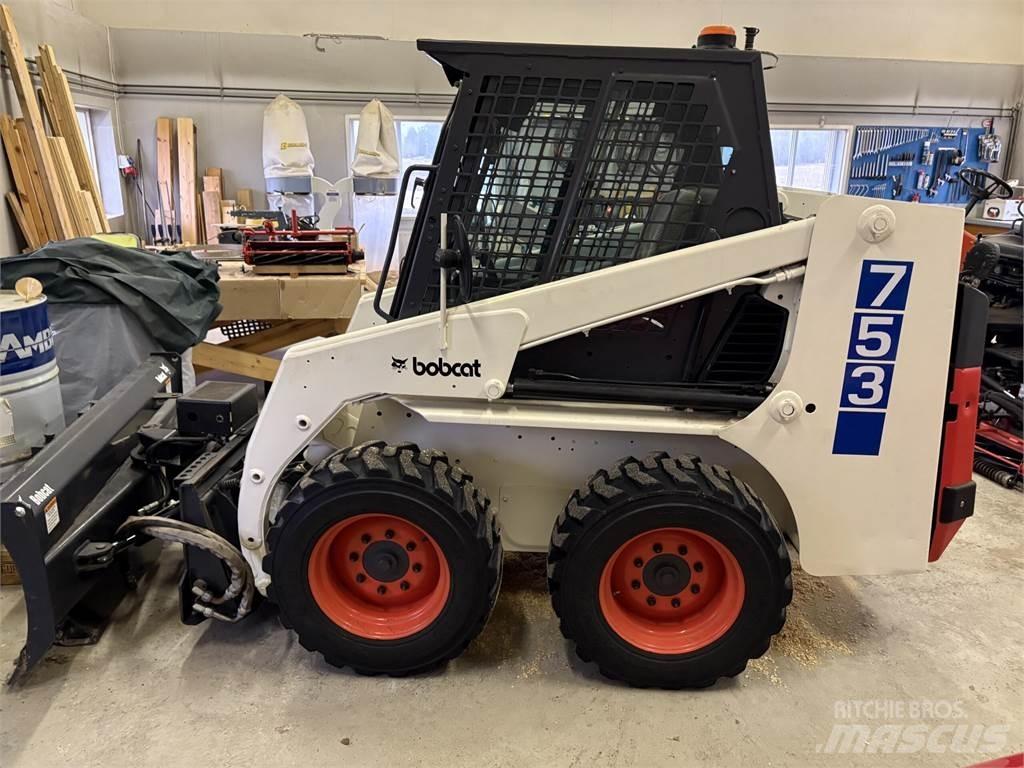 Bobcat 753 Mininakladače