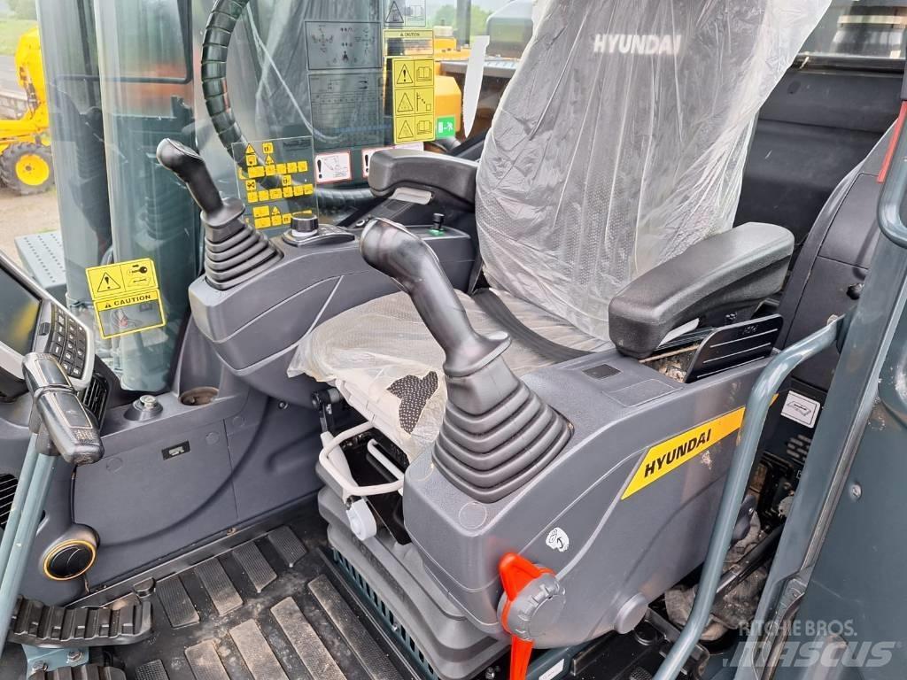 Hyundai HX210A L Pásové rýpadlá