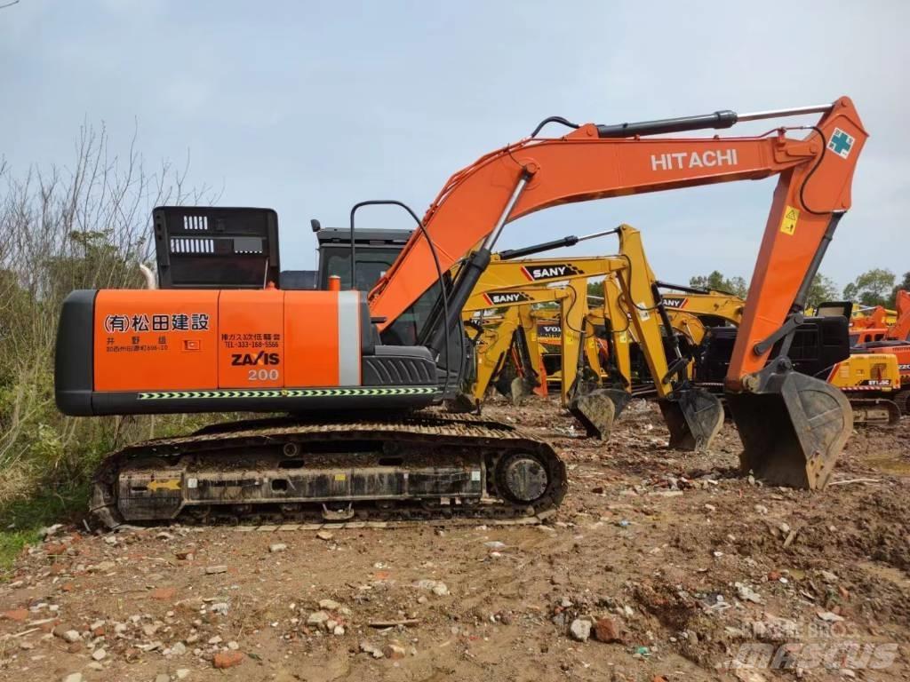 Hitachi ZX200 Pásové rýpadlá