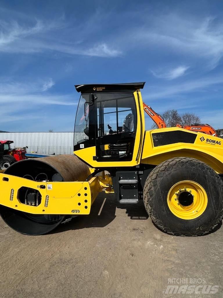 Bomag BW 211 D5 Pôdne kompaktory