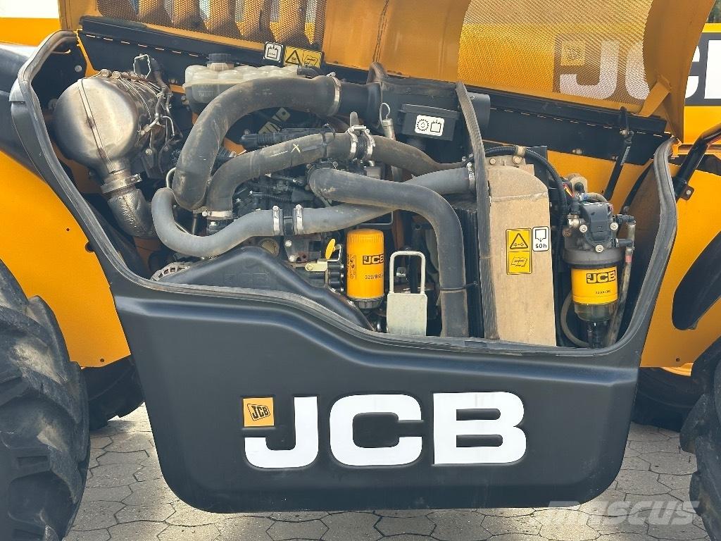 JCB 531-70 Teleskopické manipulátory