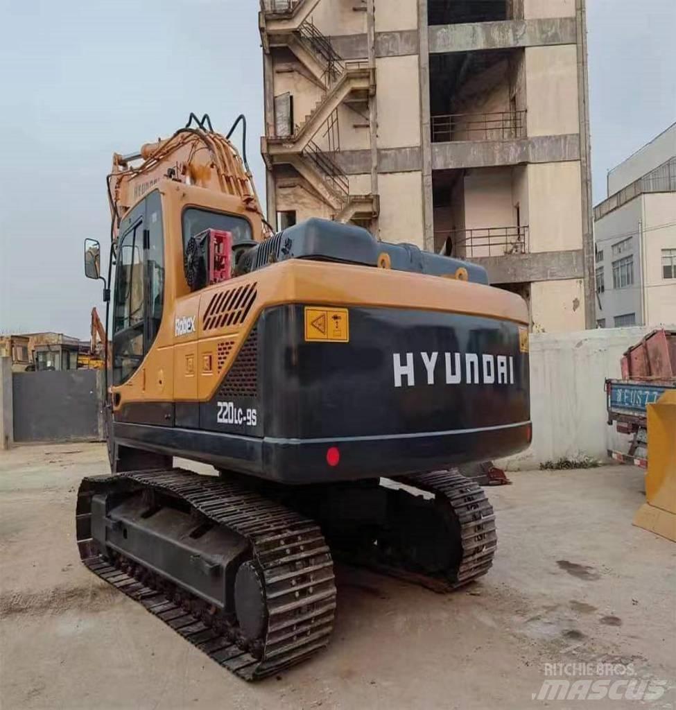 Hyundai R220LC-9S Pásové rýpadlá