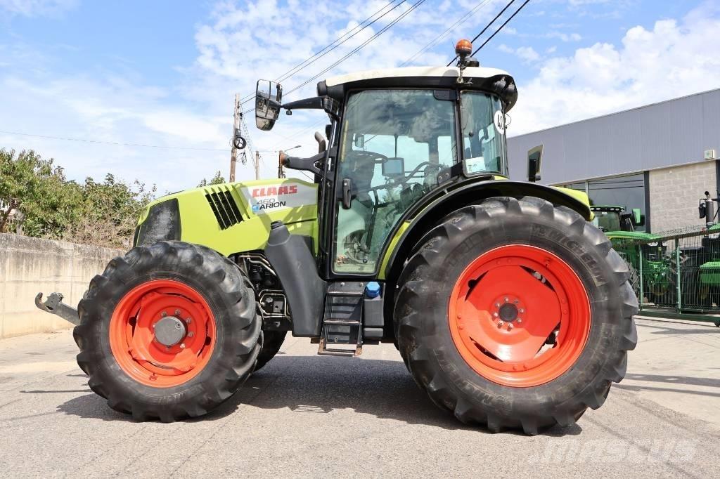 CLAAS Arion 460 Traktory