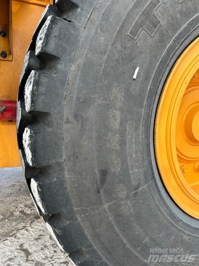 Hyundai HL 940 Kolesové nakladače