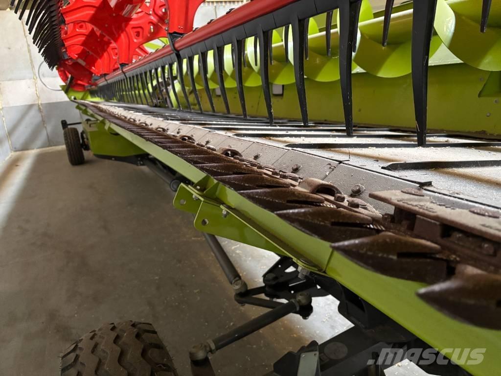 CLAAS LEXION 8800 TT Kombinované zberacie stroje