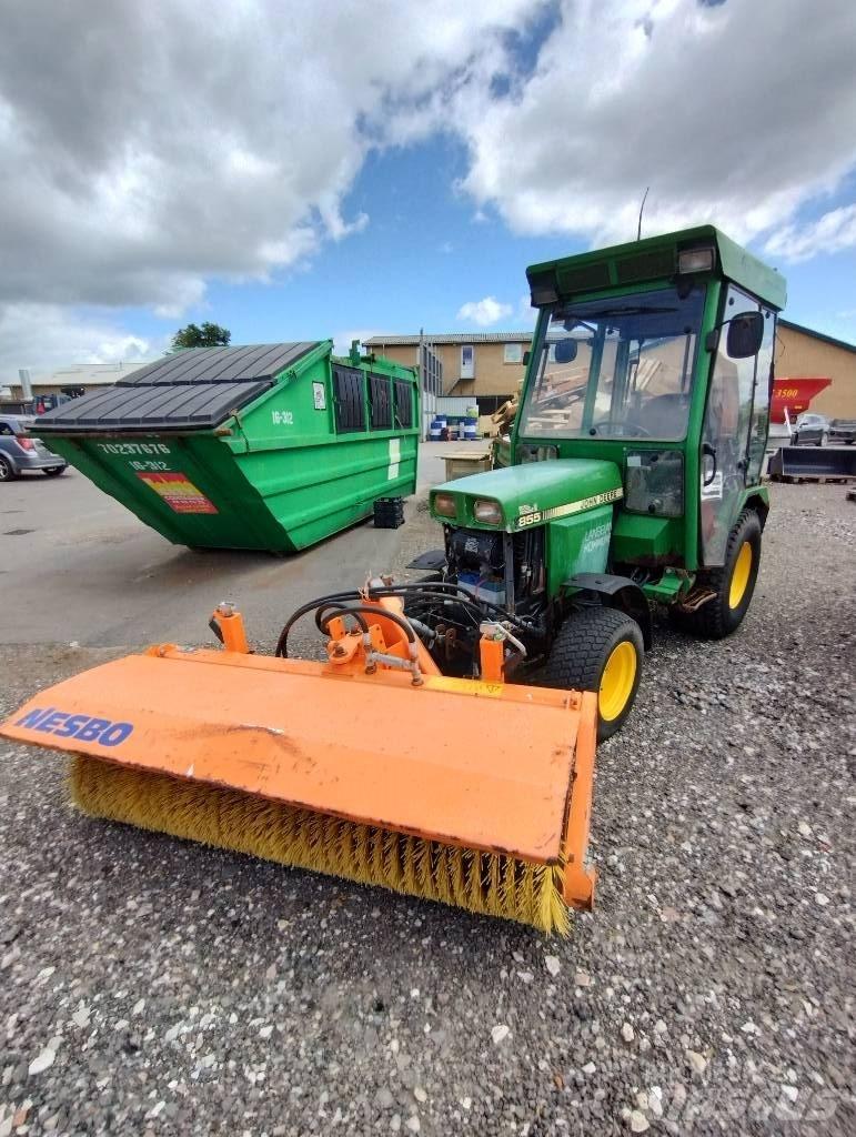 John Deere 955 Kompaktné traktory