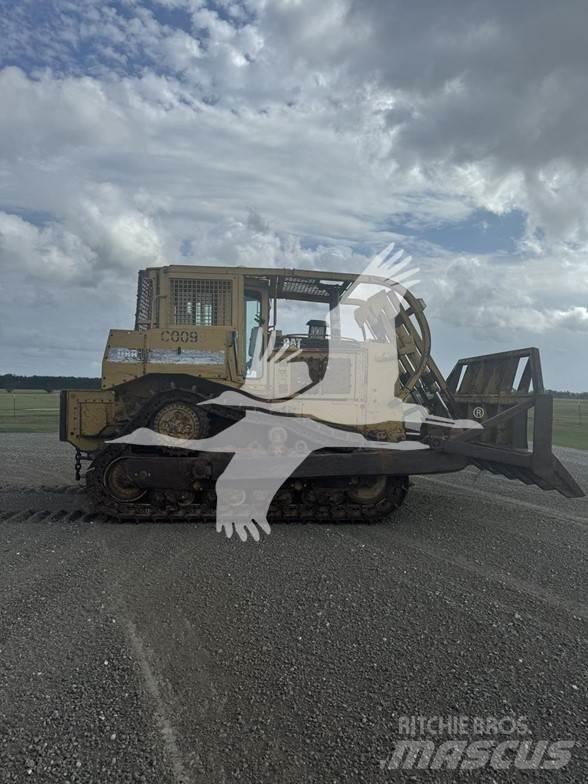 CAT D8R Pásové dozéry