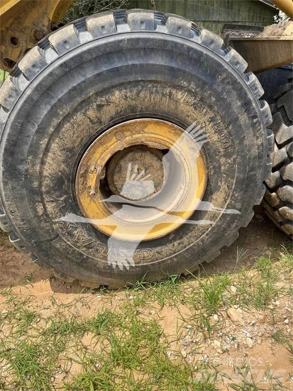 Komatsu HM400 Kĺbové nákladné autá