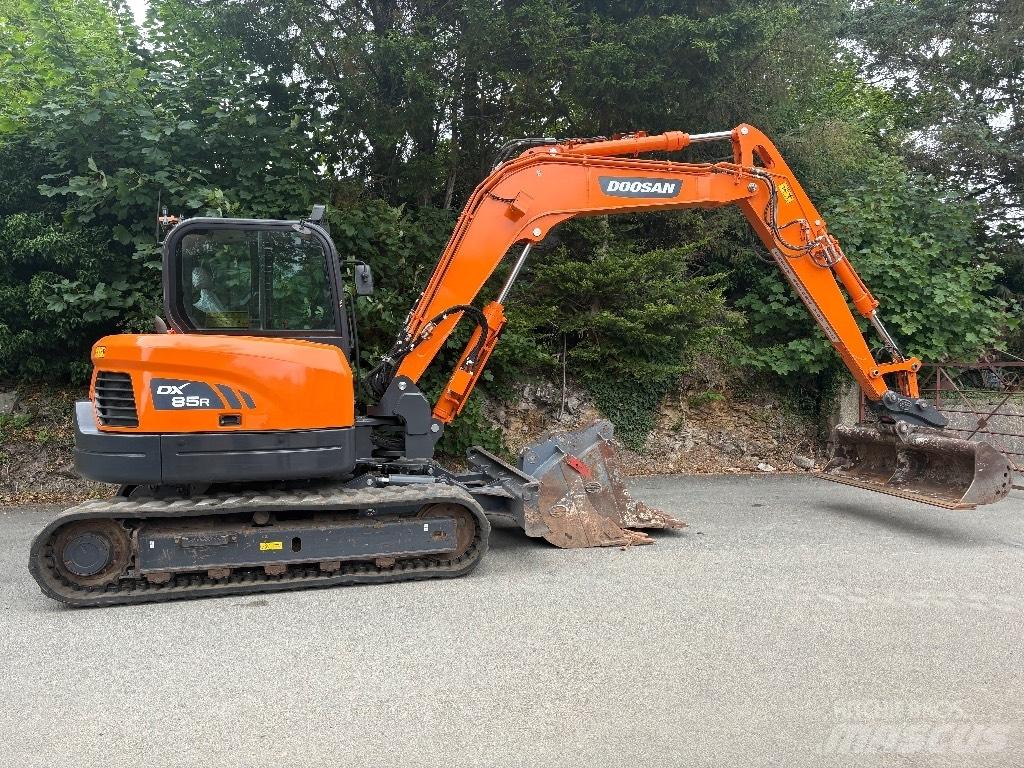 Doosan DX 85 R Midi rýpadlá 7 t - 12 t