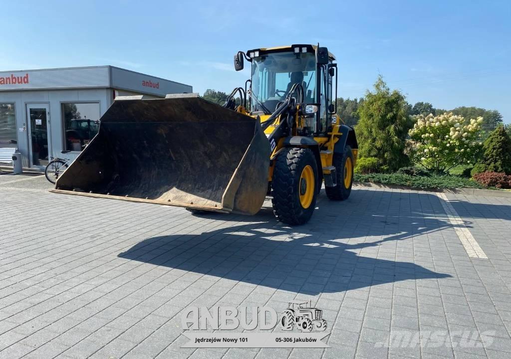 JCB 411 HT Kolesové nakladače