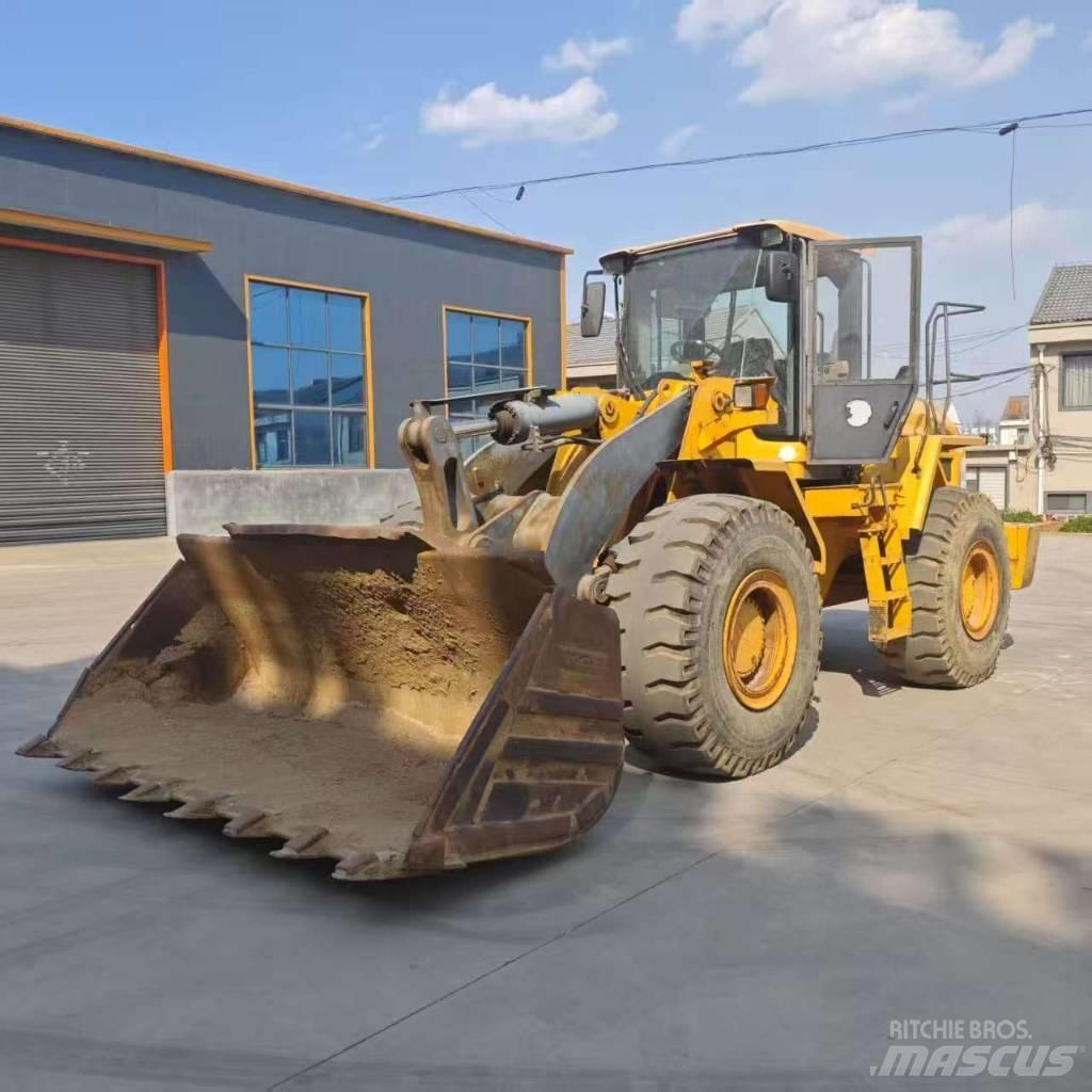Volvo L 105 Kolesové nakladače