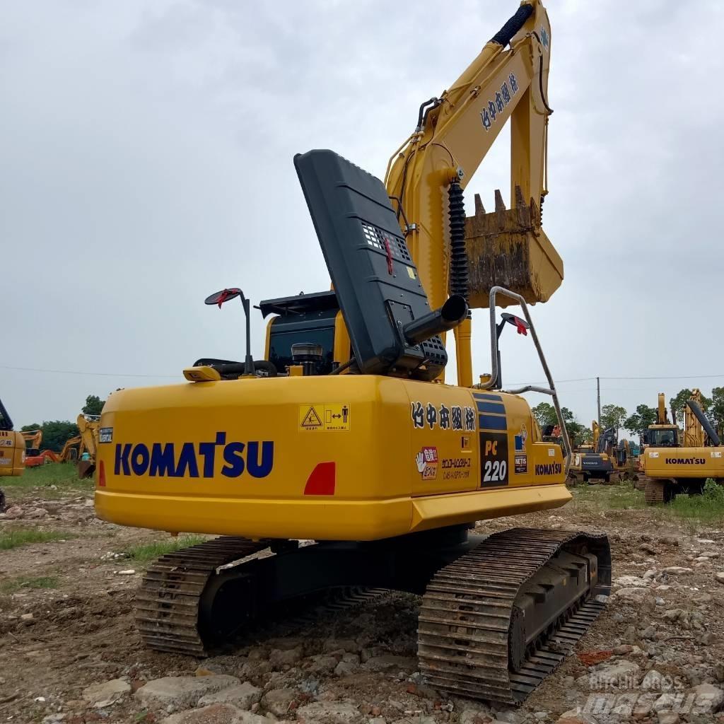 Komatsu PC 220 LC-8 Pásové rýpadlá