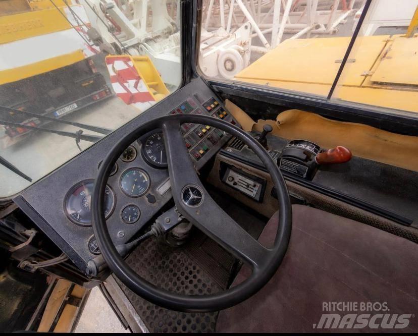 Liebherr LTM 1035 Univerzálne terénne žeriavy