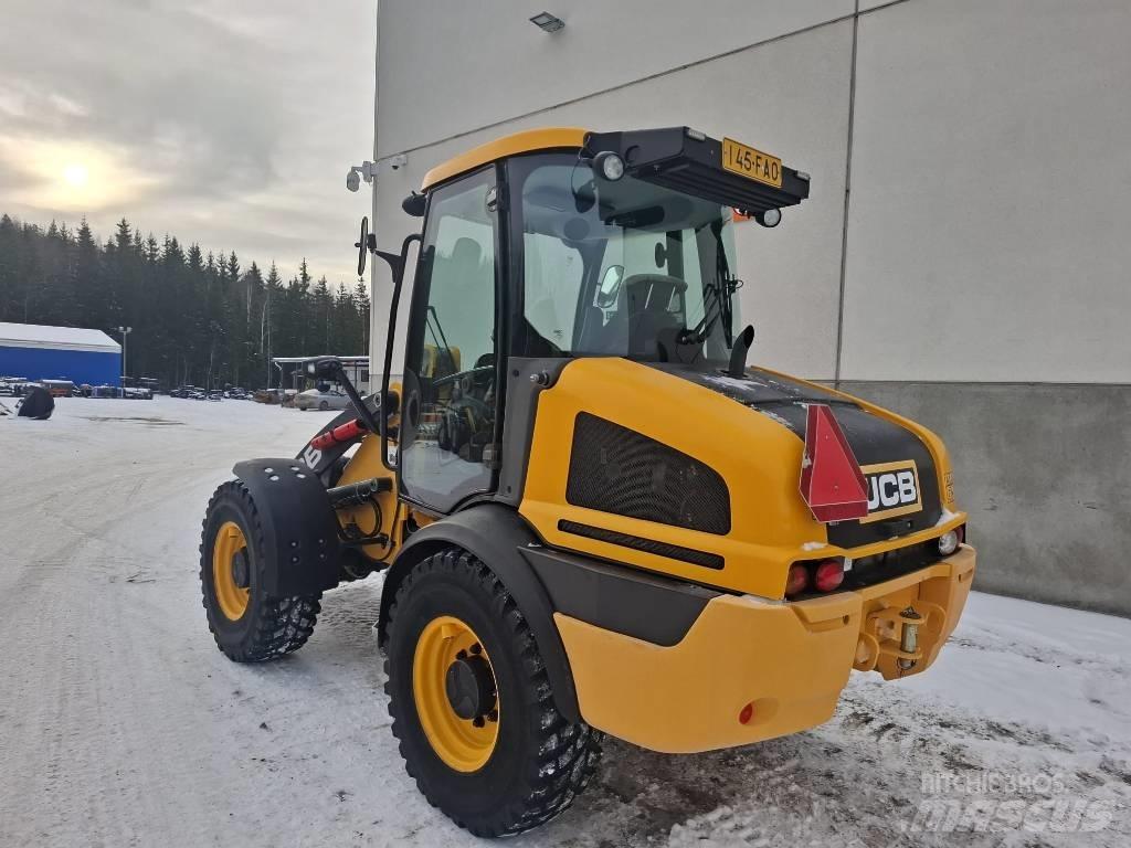 JCB 409 Kolesové nakladače