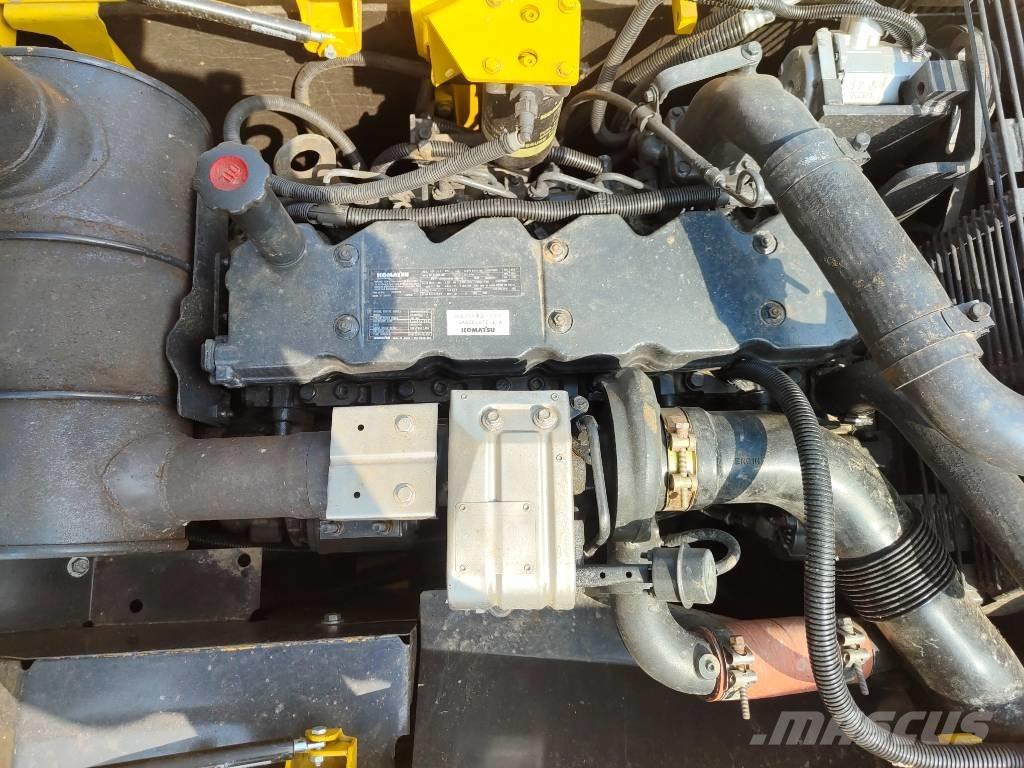 Komatsu PC 200 Pásové rýpadlá