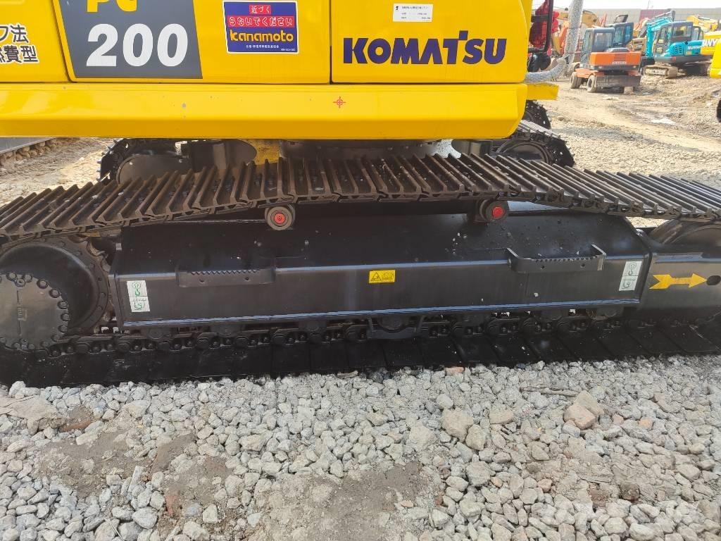 Komatsu PC 200 Pásové rýpadlá