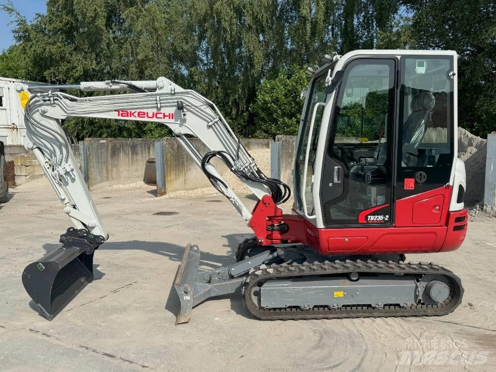 Takeuchi TB 235-2 Mini rýpadlá < 7t