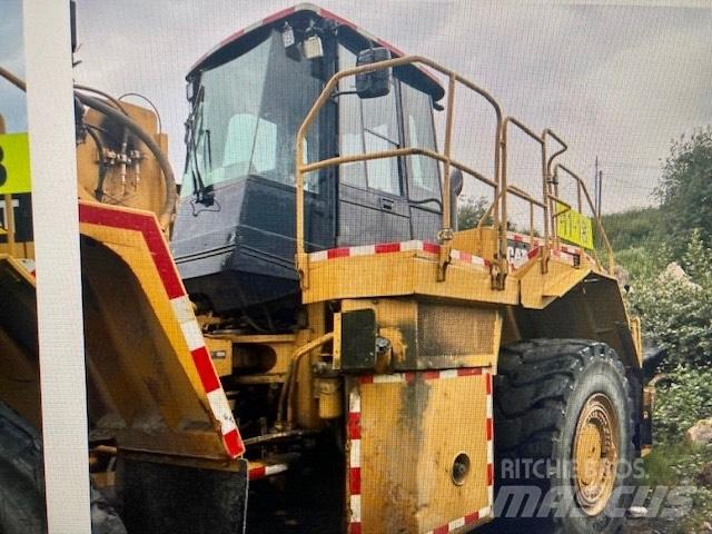 CAT 988 H Kolesové nakladače