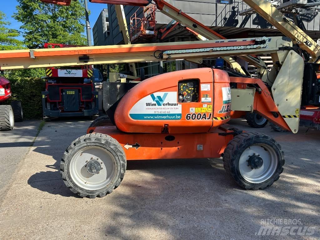 JLG 600 AJ Kĺbové plošiny