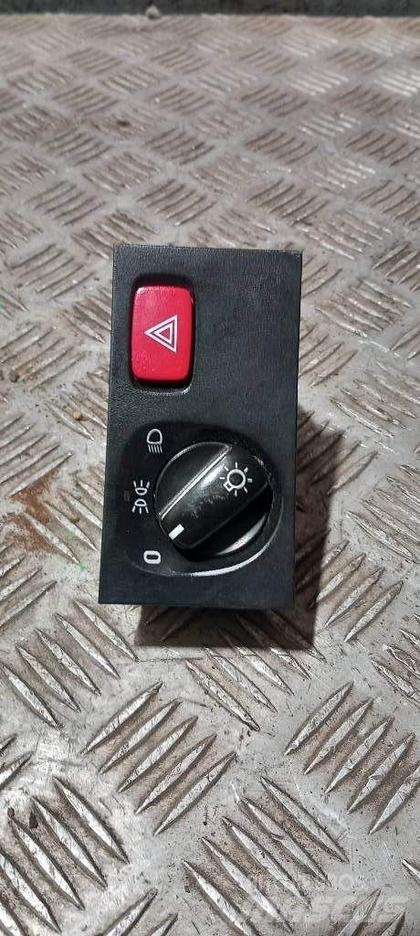 Scania R 440   1900317 Kabíny a interiér