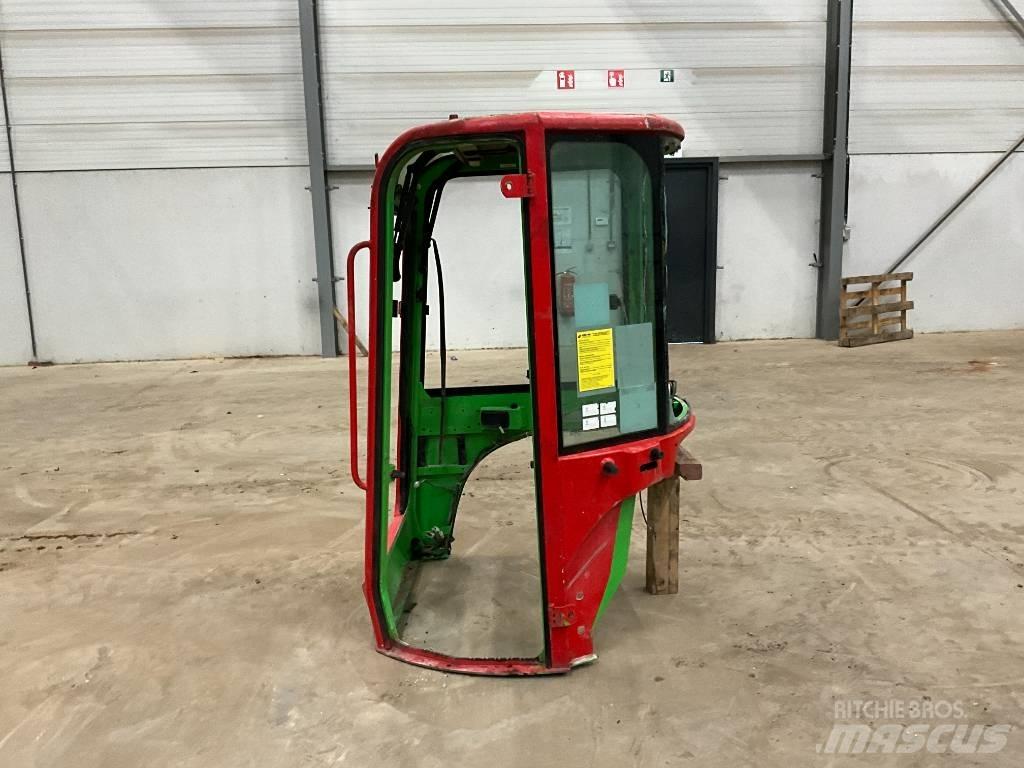 Yanmar Vio 20 / vio 25 Kabíny a interiér