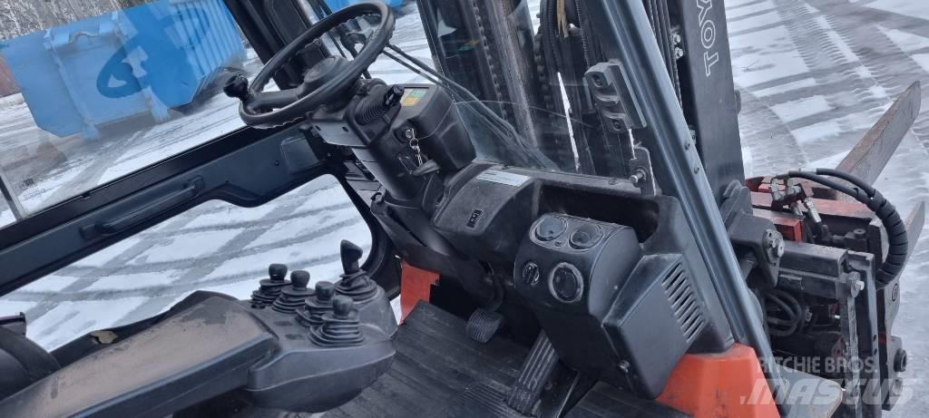 Toyota 7 FBMF 30 Akumulátorové vozíky