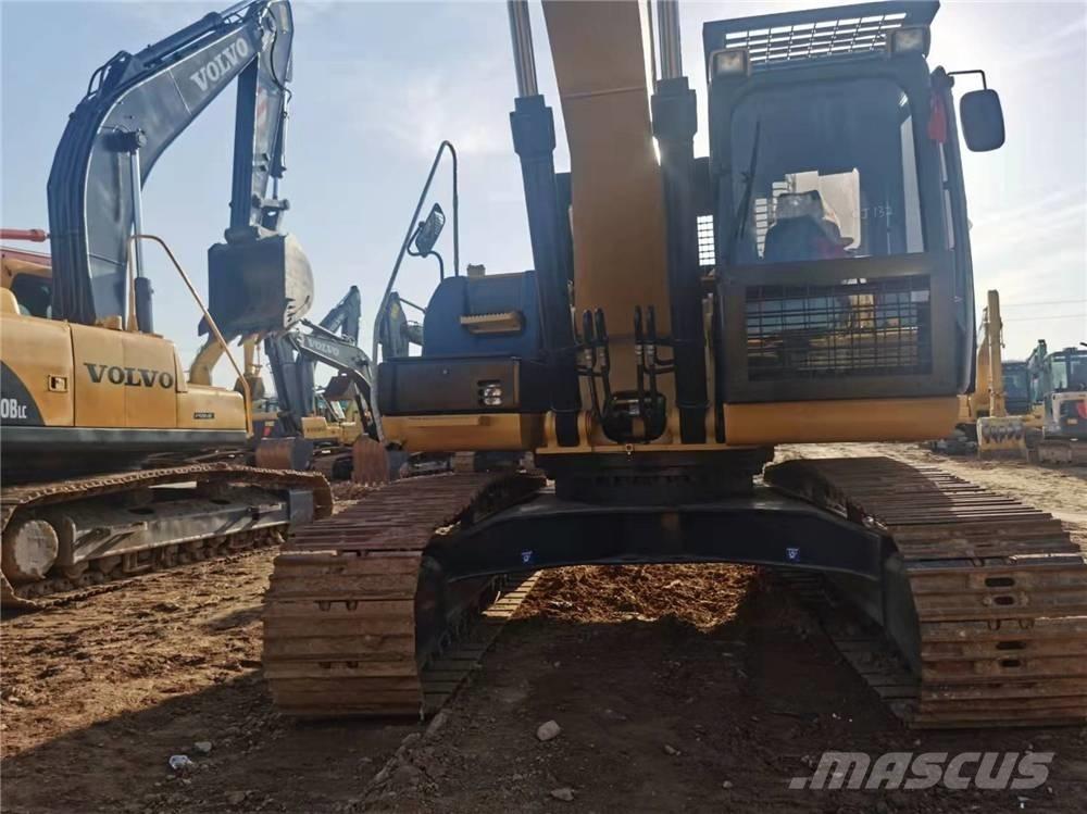 CAT 326D2 Pásové rýpadlá