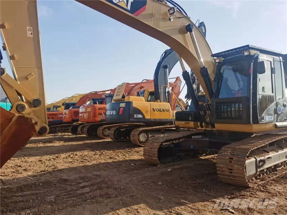 CAT 326D2 Pásové rýpadlá